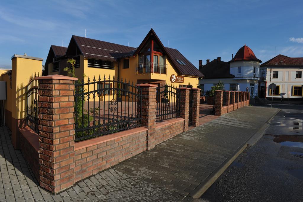 Penzion Anesis - Studia Turčianske Teplice Exteriör bild
