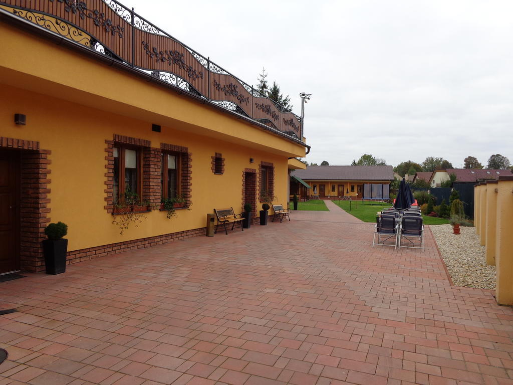 Penzion Anesis - Studia Turčianske Teplice Exteriör bild